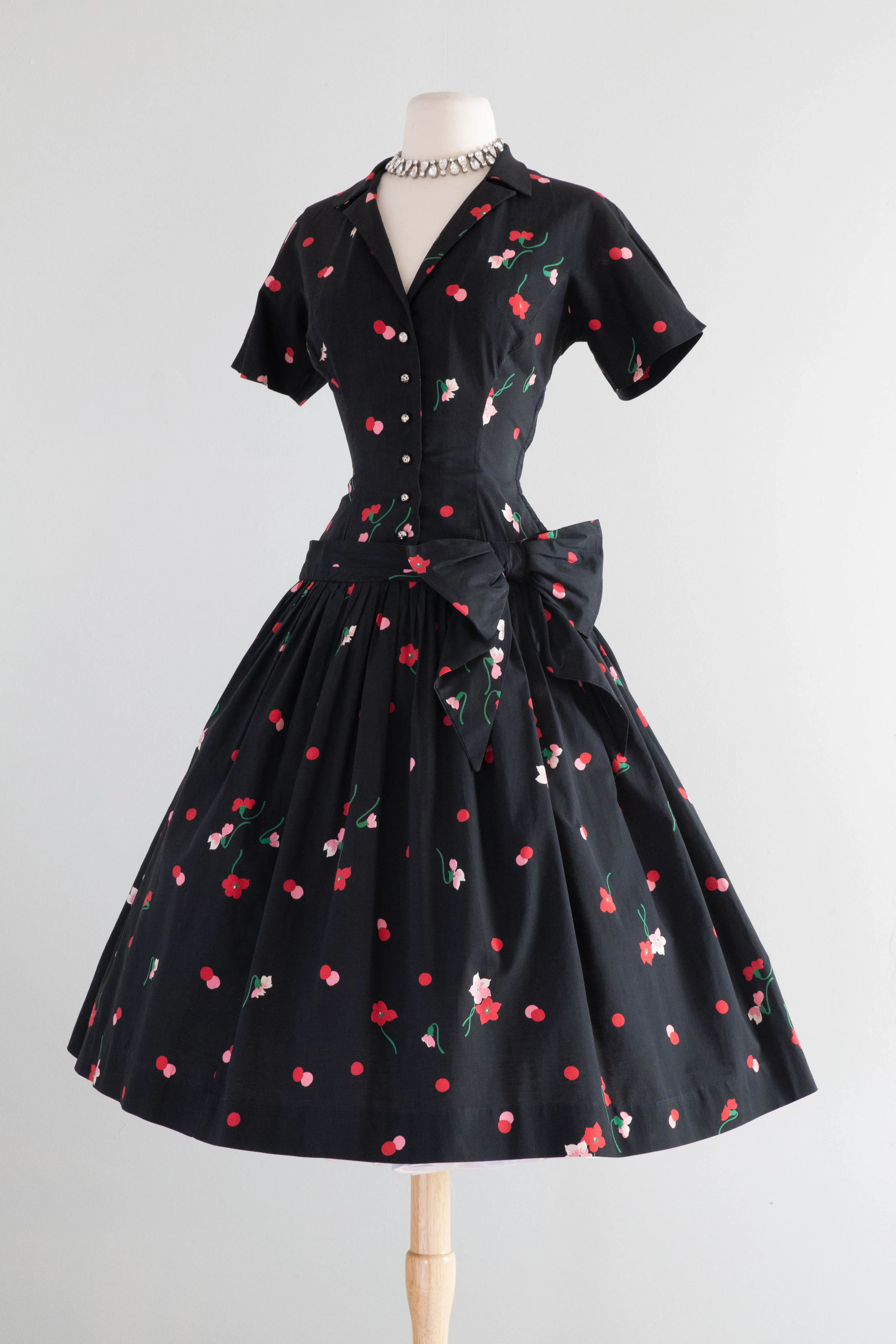 Beautiful 1950's Cotton Floral Print Dress By Tailored Junior / Medium