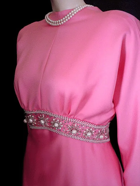 *VINTAGE SPARKLING RHINESTONE & HUGE PEARL EVENING DRESS WITH A GORGEOUS BACK